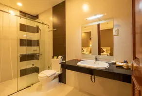 Airport Saigon Hotel - Bathroom