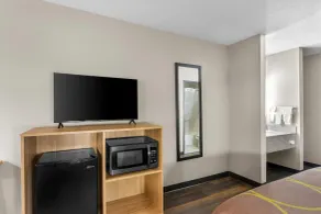 Super 8 by Wyndham Evansville East - Chambre