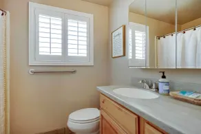 Updated Ranch Apartment w/ Deck - 9 Mi to Downtown - Innvendig