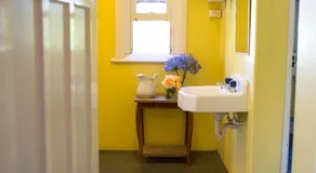 Boorowa Hotel - Bathroom