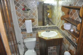 Posada Arco Iris, West End - Bathroom