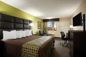 Days Inn by Wyndham Dallas Irving - Room