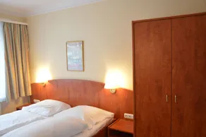 Hotel Wikinger Hof - Room