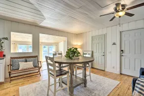 Dock & Boat Slip! Waterfront Lake Ozark Home - Innvendig