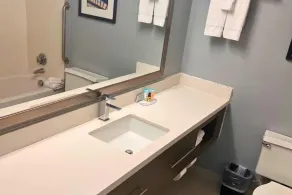 enVision Hotel & Conference Center Mansfield-Foxboro - Salle de bain
