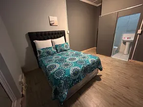 57onWYNNE - Room