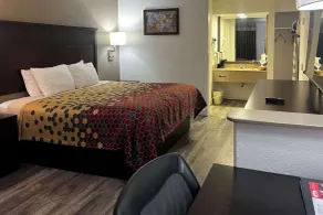 Econo Lodge Inn & Suites Macon North - Chambre