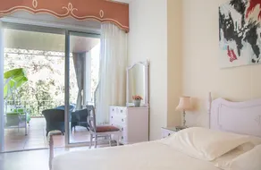 Merry Land Hotel - Room
