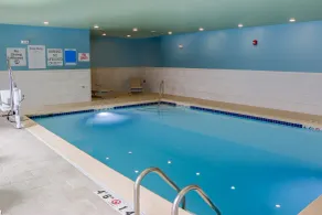 Holiday Inn Express & Suites - Detroit Northwest - Livonia by IHG - Piscine