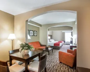 Comfort Suites Lebanon - Chambre