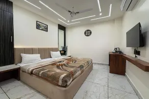 Hotel Anantshree Inn Shree Mahakaleshwar Temple Ujjain - Room