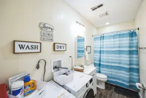 Cozy 2 Bedroom Getaway - Badrum