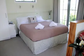 Clive Colonial Cottages - Habitación