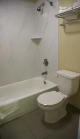Days Inn by Wyndham Ladson Summerville Charleston - Salle de bain