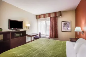 Quality Inn & Suites Lawrence - University Area - Chambre
