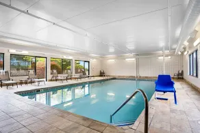Comfort Inn Cadillac - Piscine