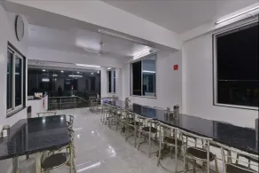 OYO 10671 Hotel Sai Prem - Restaurante