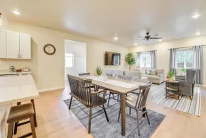 Family-friendly Florence Home: 3 Mi to the Coast! - Interiör