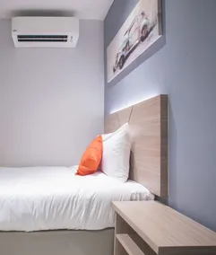 Hotel O Gs Hotels Near Strand Mall - Chambre