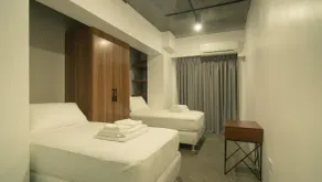 5880 Enriquez Residences - Værelse