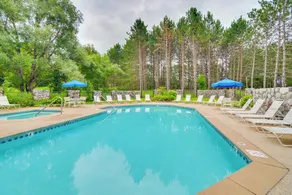Harbor Springs Condo ~ 6 Mi to Lake Michigan! - Interiør