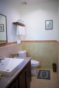 Casa Marina Bed and Breakfast - Bathroom