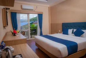 Majestic Lake Front Hotel & Suites - Værelse
