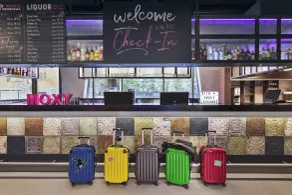 Moxy Lausanne City - Reception