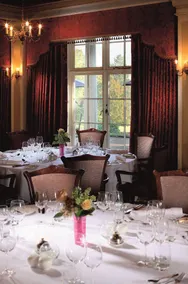 Macdonald Leeming House - Restaurant