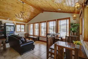 Super 8 by Wyndham Gardiner/Yellowstone Park Area - Hall