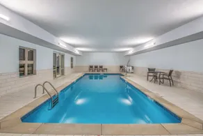 Holiday Inn Express & Suites Shawnee - Kansas City West by IHG - Pool