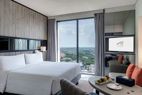 Whiz Luxe Hotel Spazio Surabaya - Room