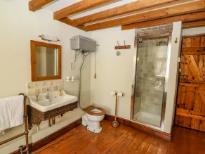 Plosh House - Badezimmer