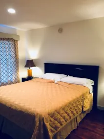 Akua Inn & Suites - Anaheim - Fullerton - Chambre