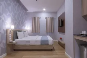 Leela Orchid Hotel - Room