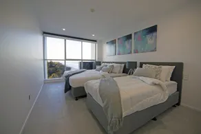 Golden Sands on the Beach - Absolute Beachfront Apartments - Room
