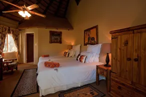 Ditholo Game Lodge Bela Bela - Zimmer