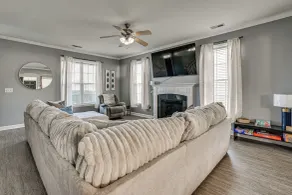 3 Mi to Ecu! Modern Home w/ Game Room - Interiør