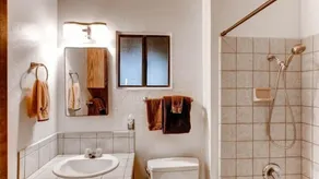 Scenic Wonders Yosemite Creekside Loft - Bagno
