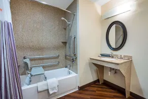 La Quinta by Wyndham Auburn - Salle de bain