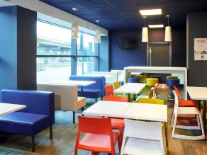 ibis budget Birmingham Airport Terminal Building - NEC - Zona de estar del vestíbulo