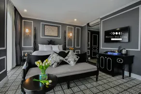 Hotel Del Luna Boutique - Room