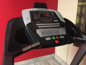 Super 8 by Wyndham Bedford DFW Airport West - Salle de remise en forme