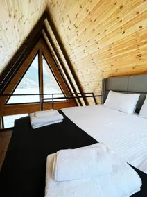 Winterfell Mestia - Premium Chalet Complex - Habitación