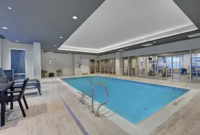 Hampton Inn by Hilton Peterborough - Piscine