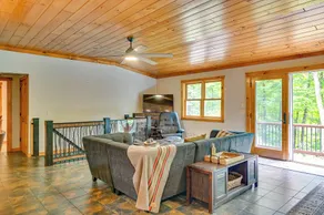 Thendara Cabin on Moose River w/ Game Room! - Interiør