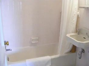 Hotel Motel Bon Accueil - Bad