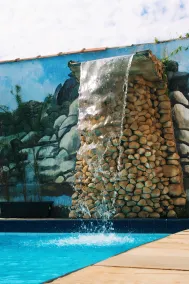 POUSO DE ICARO - POUSADA NO CENTRO de PARATY - Pool