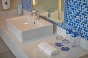 Holiday Inn Express Tangshan Downtown by IHG - Bathroom
