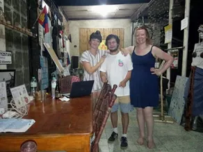 Bugoy Bikers Hostel - Interior entrance